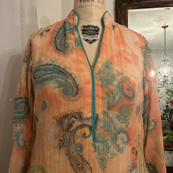 Luxurious caftan-dress with ribbon detail - Picture 2 of 7